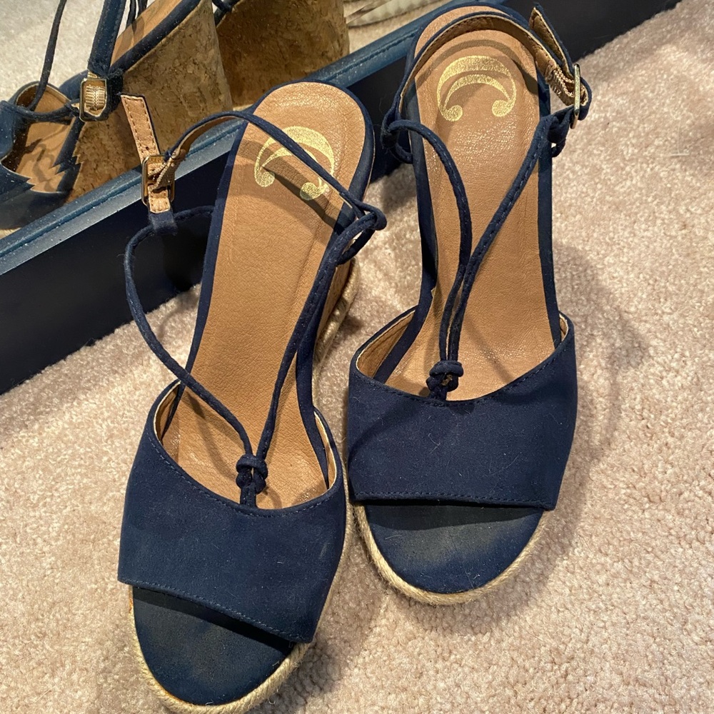 Navy blue wedges